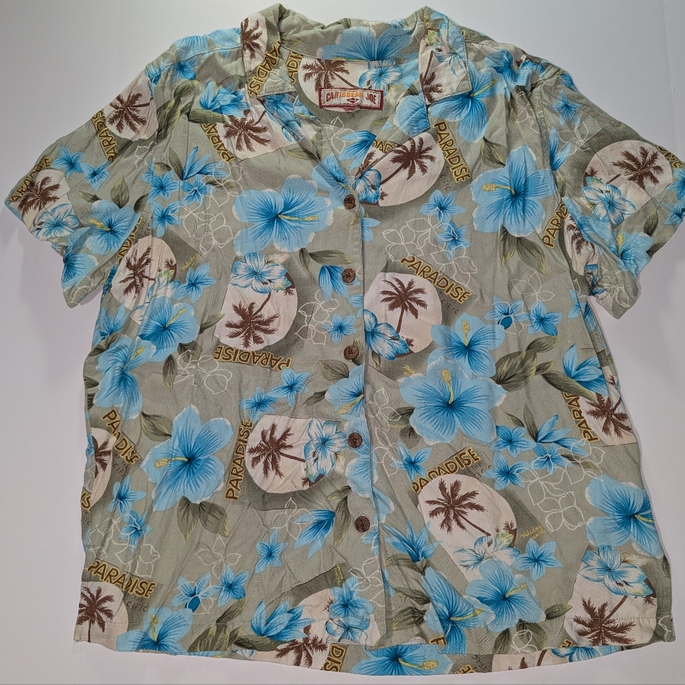 Vintage Caribbean Joe Hawaiian Button Up Shirt with Pattern